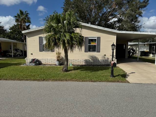 Winter Haven, FL Mobile Home for Sale located at 1425 Wild Dunes Court Four Lakes Golf & Country Club